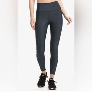LOLE Black Burst Legging Side Pocket + Zipper Pocket Mesh Detail Yoga Workout